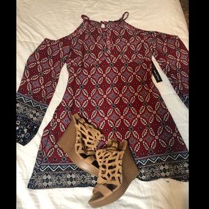 OFF THE SHOULDER DRESS 🤠